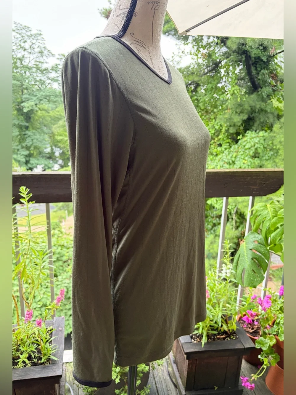 Nike Dri-FIT ADV Performance Long-Sleeve Shirt - Olive Green - Women's Small